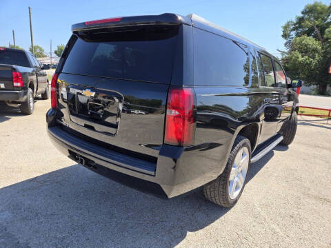 2016 Chevrolet Suburban LS