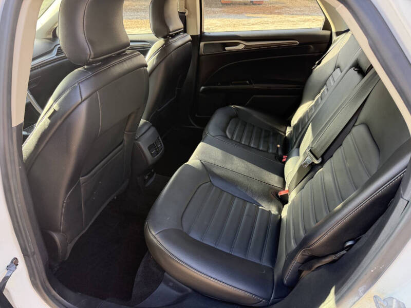 2017 Ford Fusion Hybrid SE