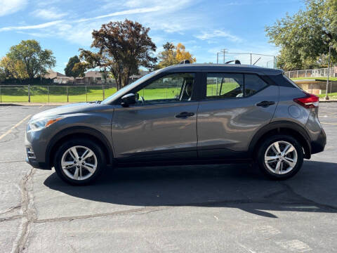 2019 Nissan Kicks S