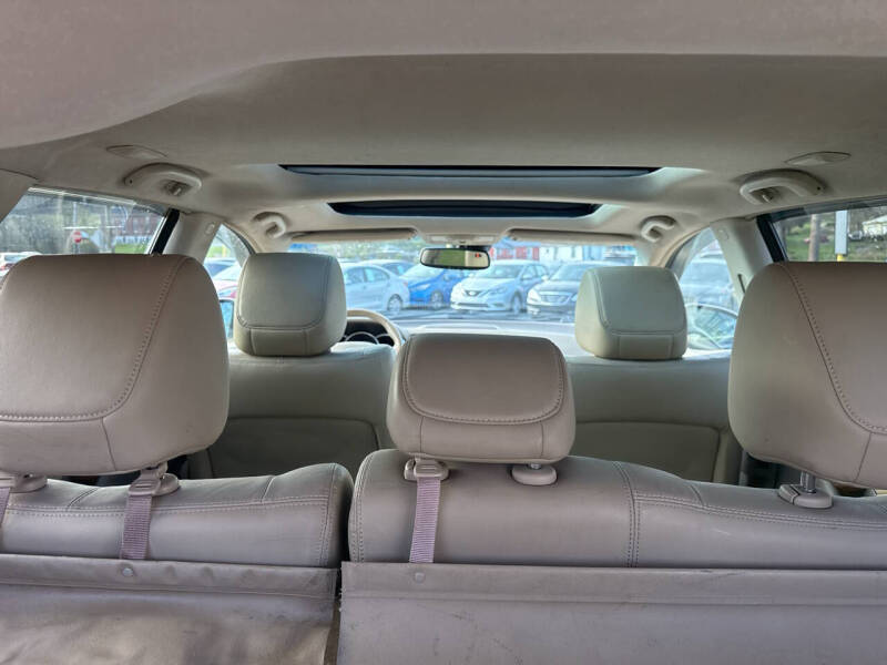 2012 Nissan Murano LE