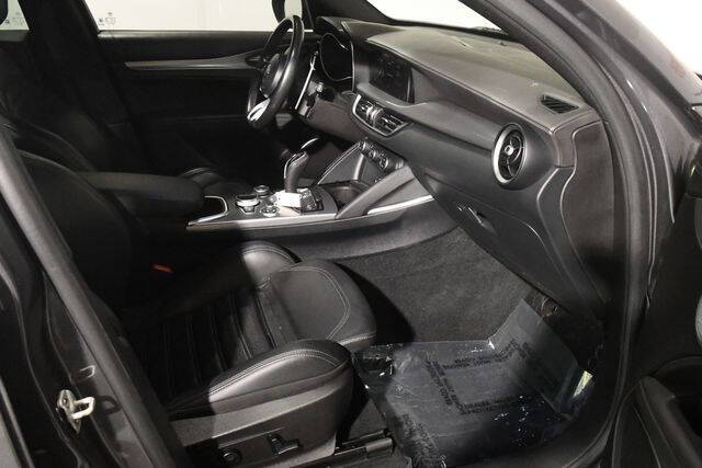 2022 Alfa Romeo Stelvio Ti