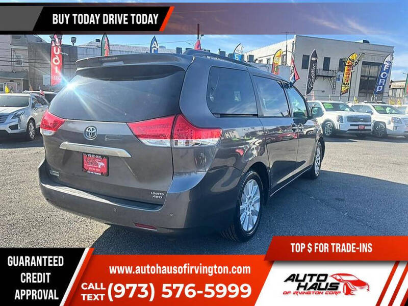 2014 Toyota Sienna