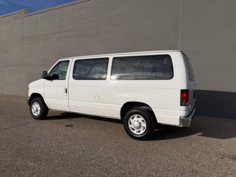 2007 Ford E-Series E-150 XLT