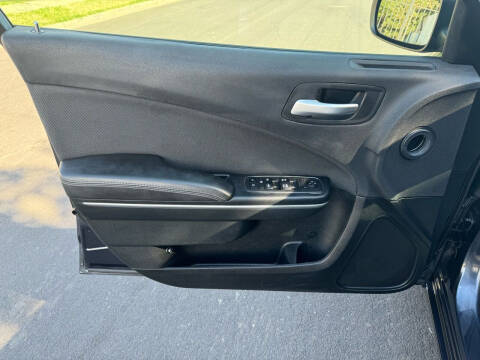 2018 Dodge Charger SXT