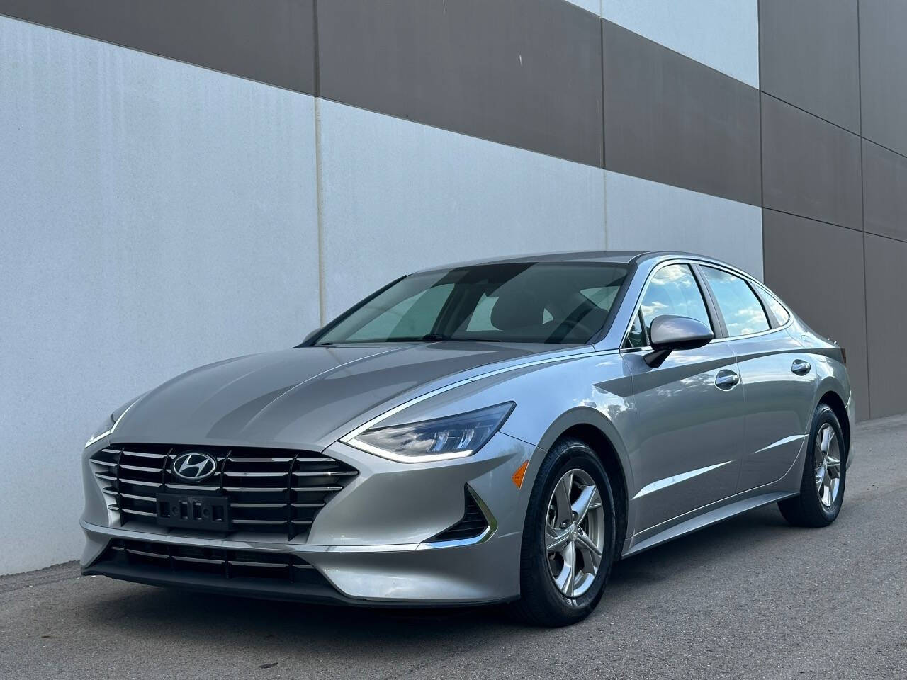 2021 Hyundai SONATA for sale at Phoenix Motor Co in Romulus, MI