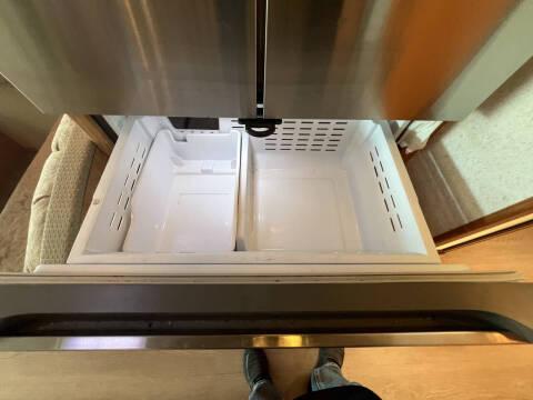 2001 Winnebago Journey 36L