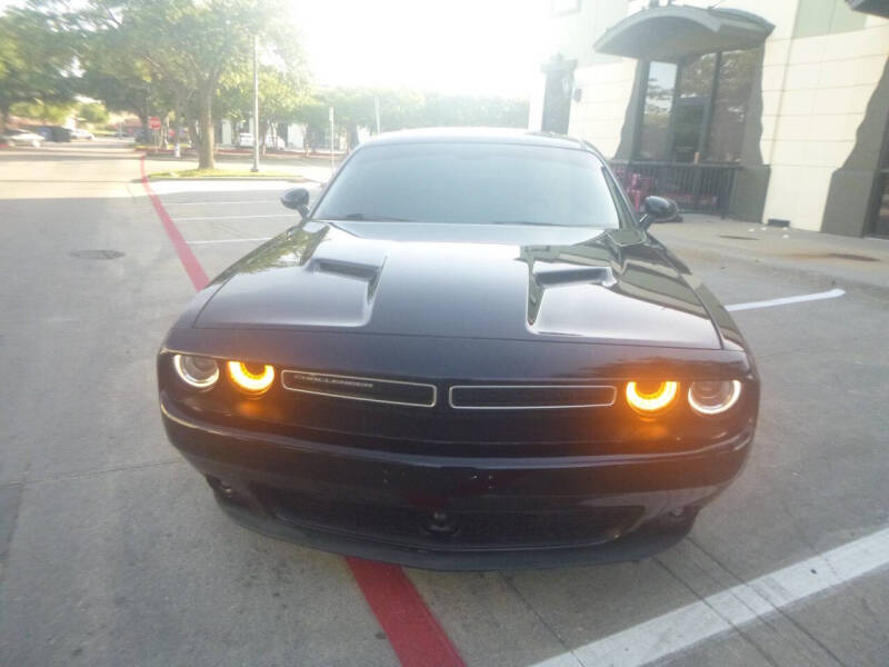 2018 Dodge Challenger SXT Plus