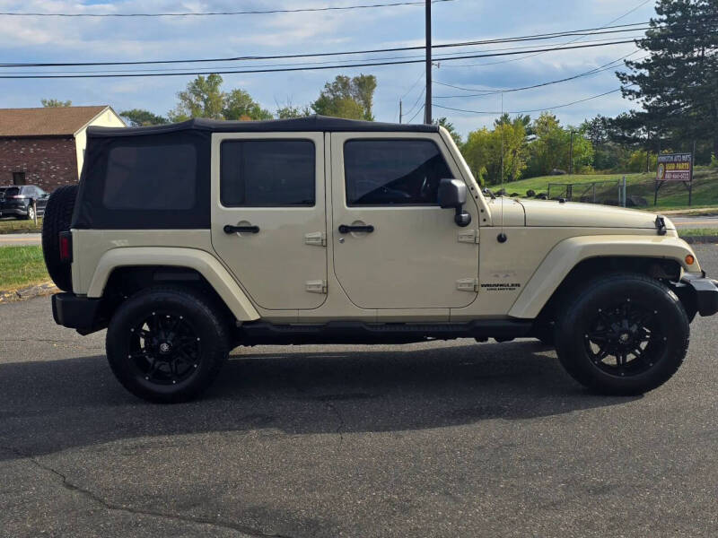 2011 Jeep Wrangler Unlimited Sahara