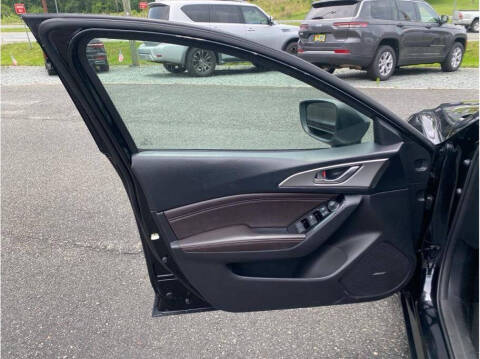 2018 Mazda MAZDA3 Touring