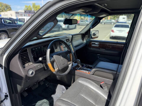 2014 Lincoln Navigator