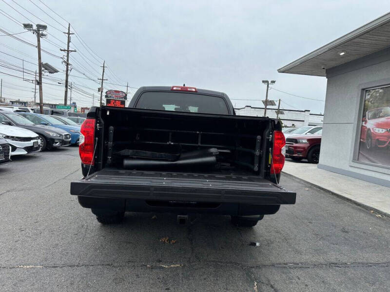 2020 Toyota Tundra Platinum