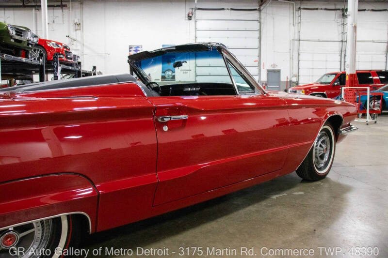 1966 Ford Thunderbird