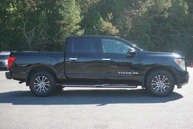 2020 Nissan Titan SV