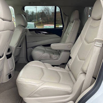 2018 Cadillac Escalade Luxury