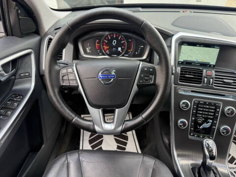 2016 Volvo XC60 T5 Platinum