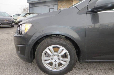 2016 Chevrolet Sonic LT Auto