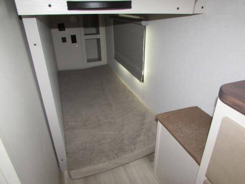 2025 Forest River F320 VIEW