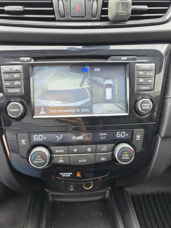 2017 Nissan Rogue SL