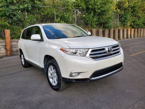 2012 Toyota Highlander for sale at U.S. Auto Group in Chicago IL