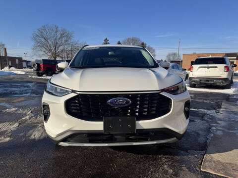 2024 Ford Escape Platinum