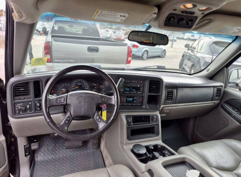 2003 Chevrolet Suburban 1500 LT