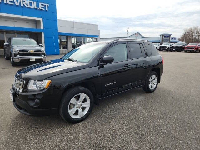 Used 2013 Jeep Compass Latitude with VIN 1C4NJDEB3DD281326 for sale in Finley, ND