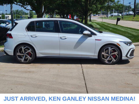 2024 Volkswagen Golf GTI SE