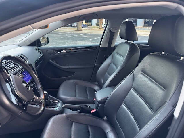 2017 Volkswagen Jetta 1.8T SEL