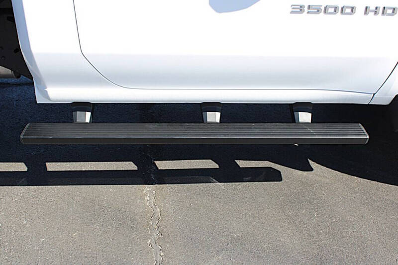 2024 Chevrolet Silverado 3500HD CC