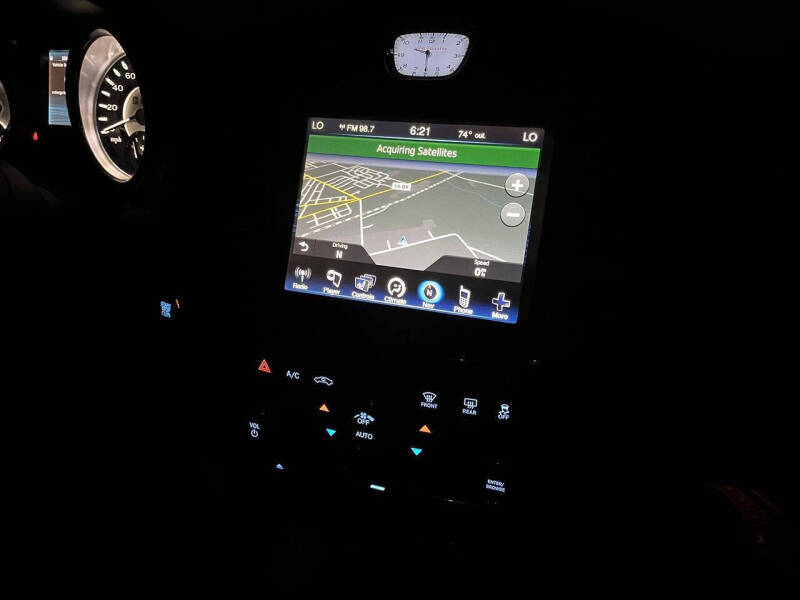 2014 Chrysler 300 C John Varvatos Limited Edition