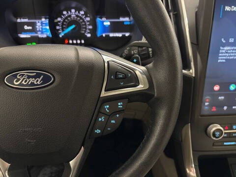 2021 Ford Edge Titanium