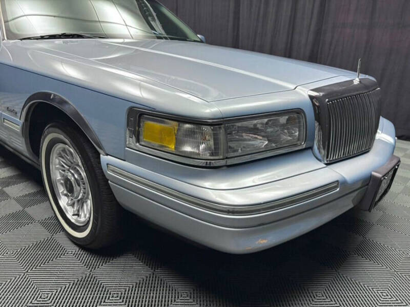 1997 Lincoln Town Car Executive