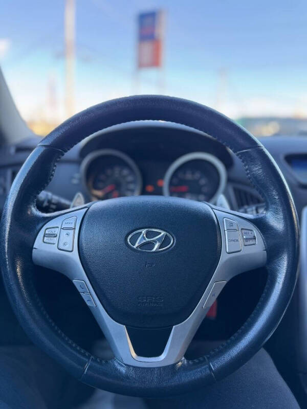 2010 Hyundai Genesis Coupe 2.0T