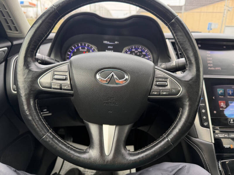 2015 Infiniti Q50 Premium