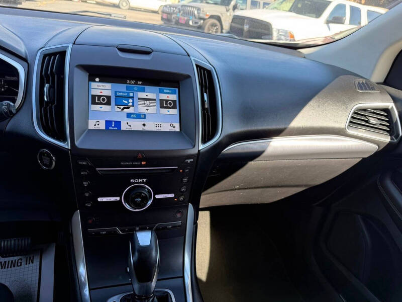 2016 Ford Edge Titanium