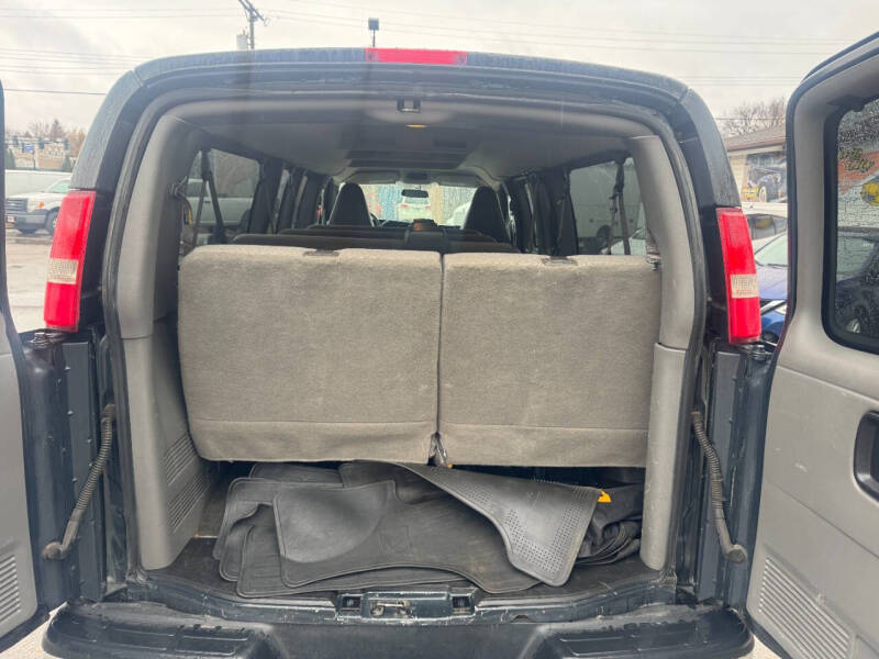 2017 Chevrolet Express LT 3500