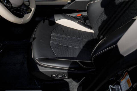 2026 Aston Martin DBX 707