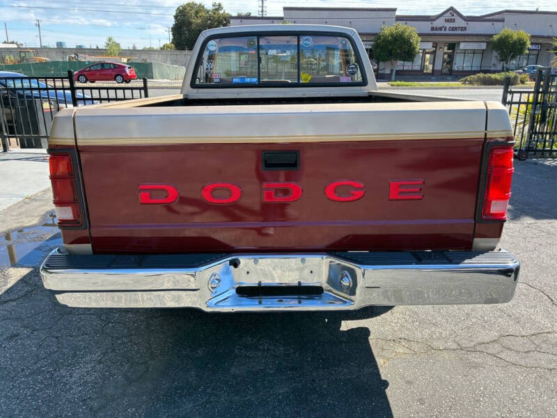 1992 Dodge Dakota LE