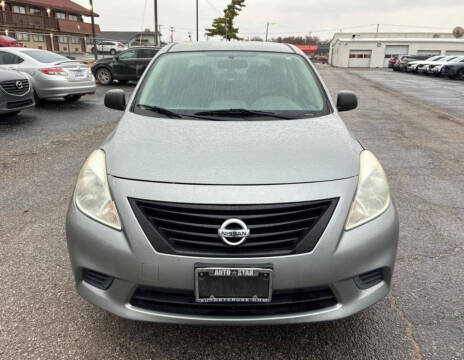 2013 Nissan Versa 1.6 S