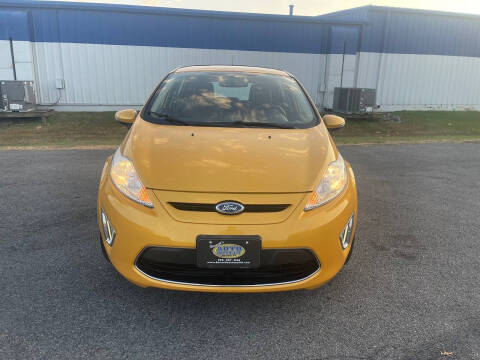 2011 Ford Fiesta SES