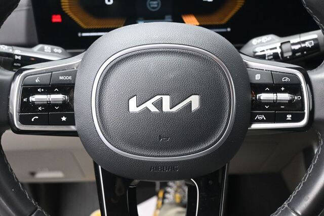 2025 Kia Carnival LXS