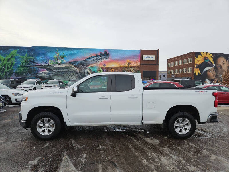 2021 Chevrolet Silverado 1500 LT's photo