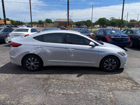 2018 Hyundai Elantra SE