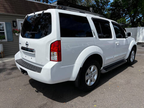 2011 Nissan Pathfinder SV