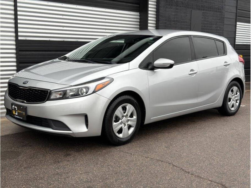 2017 Kia Forte5 LX