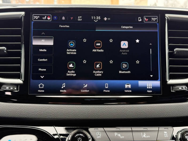 2025 Chrysler Pacifica Select