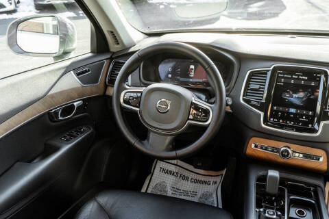 2025 Volvo XC90 B6 Plus Bright Theme 7P