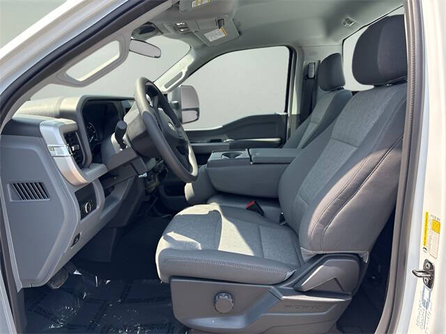 2025 Ford F-350 Super Duty XL