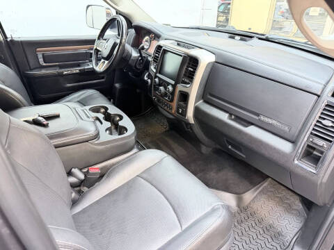 2016 RAM 2500 Laramie