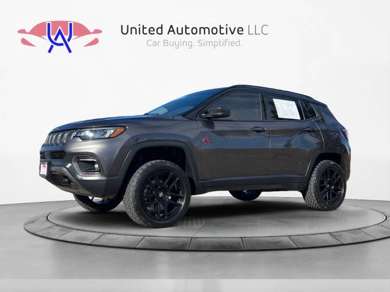 2022 Jeep Compass Trailhawk's photo
